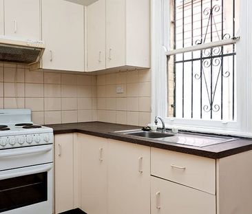 Rear/135 Morehead Street, Waterloo NSW 2017 - House For Rent | Domain - Photo 3