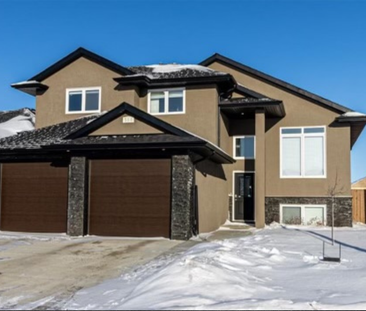 3 Bedroom Main Floor Home in Warman - Photo 5 | Rentumo