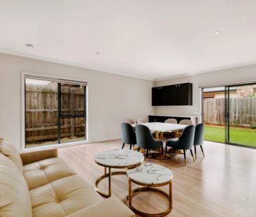 Room 9 (10A Carlson) - Photo 1