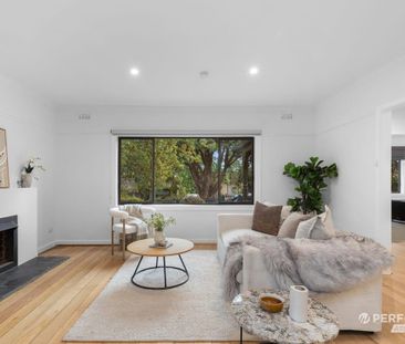 1/12 Surrey Street, Ringwood VIC 3134 - House For Rent | Domain - Photo 1