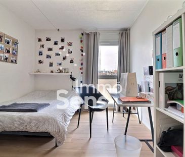 Location appartement - Lille Centre - Photo 3