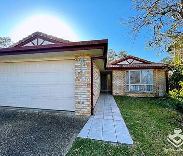 READY TO MOVE IN & FOREST LAKE BEAUTY - Photo 2