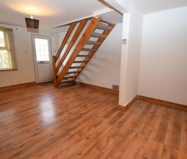 2 bedroom terraced house to rent - Photo 2