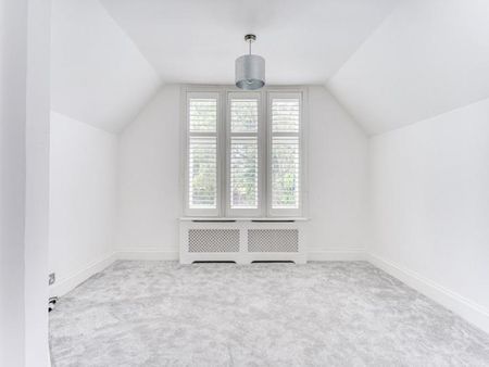 3beds Detached house - Photo 5