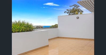 Contemporary Apartment with Ocean Views - Photo 3