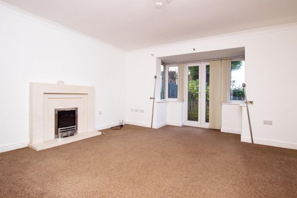 4 bedroom House To Let Total Size: 1716 SQ FT - Photo 1