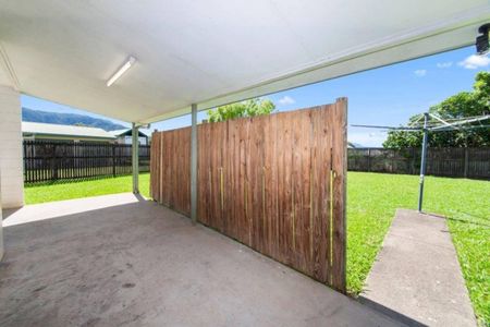 Low Maintenance Home – Fenced Backyard - Photo 5