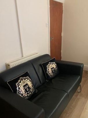 Stanley Avenue, Rusholme, Manchester, M14 - Photo 1