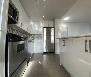 225 Davisville Avenue - Photo 1