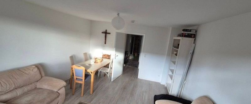 Moderne DG-Wohnung in denkmalgeschützem Wohnhaus, ruhige Seitenstraße - Photo 1