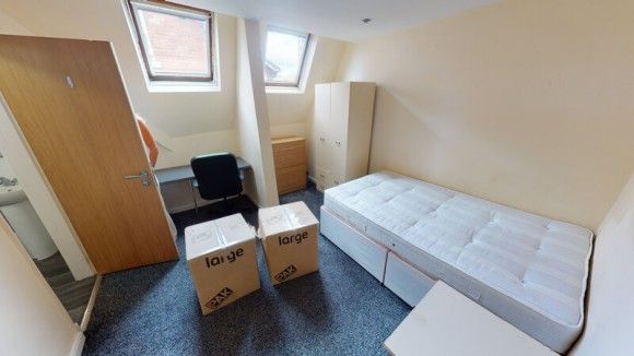 5 Bed - Clarendon Road, University, Leeds - Photo 1