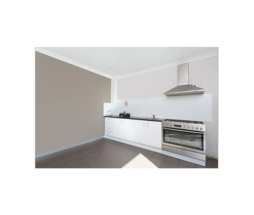 Centrally Located Furnished Studio - Photo 2