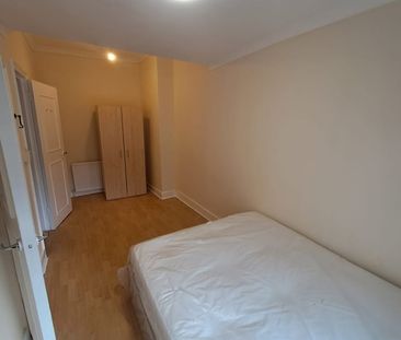1 Bed Flat, West Green Road, N15 - Photo 4
