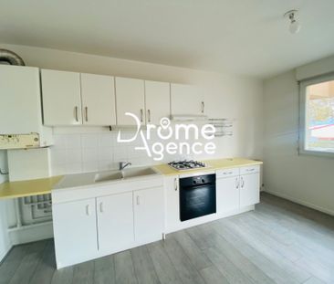 Location Appartement 2 pièces 54m² ST MARCEL LES VALENCE 26320 - Photo 5