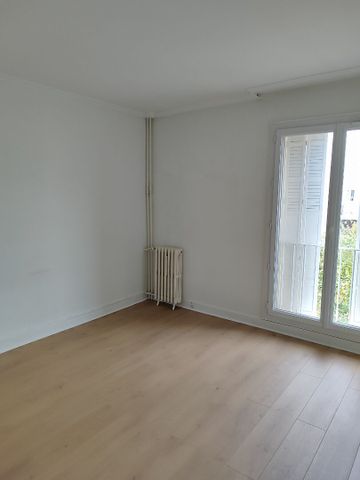 Location Appartement 4 pièces 84m² - Photo 2
