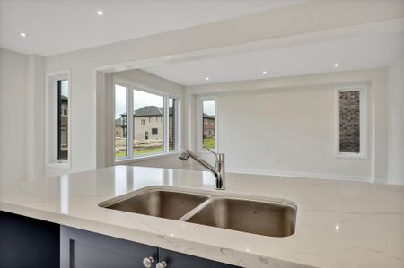 For Lease - 816 Griffin Trail, Peterborough, Ontario - Photo 4