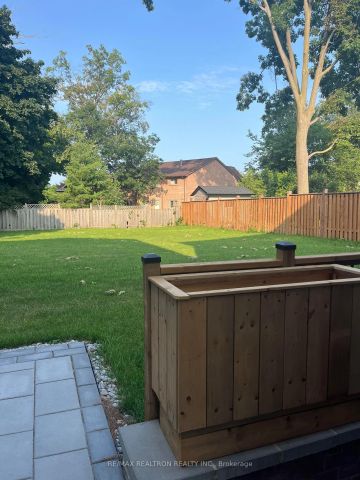 Detached Home For Lease | E9233423 - Photo 3