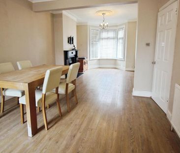 3 bedroom terraced house to rent - Photo 3