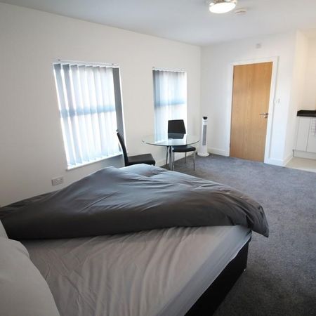 Studio to rent - Photo 3