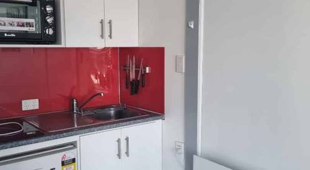 Semi-Furnished Studio: - Photo 4