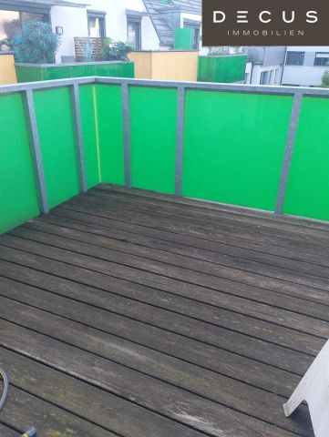 / 4 ZIMMER/ ZENTRAL BEGEHBAR/ VERFÜGBAR AB 1.07.2025 / DACHGESCHOSS / TERRASSE - Photo 2