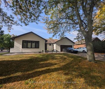 For Lease - 2 Tweedsmuir Court, Brampton, Ontario - Photo 1