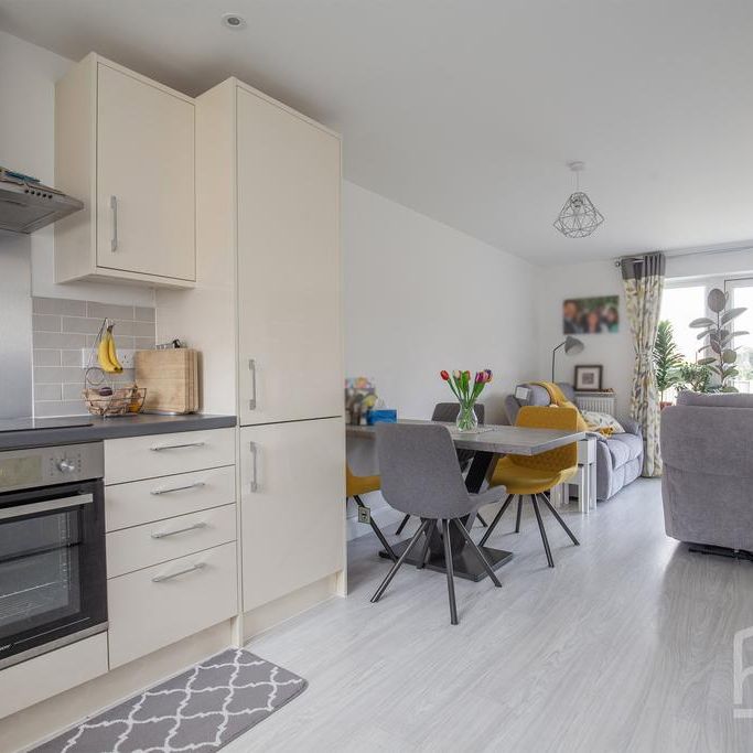 2 bedroom end of terrace house to rent - Photo 1