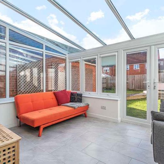 The Bramblings, Amersham, HP6 - Photo 1