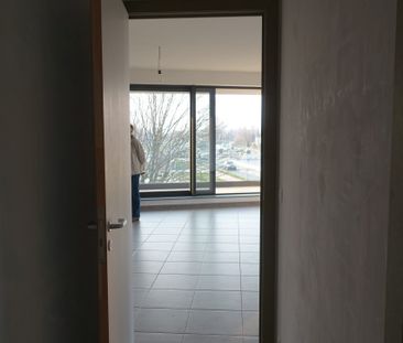 Instapklaar recent appartement met terras, kelderberging en ondergr... - Photo 1