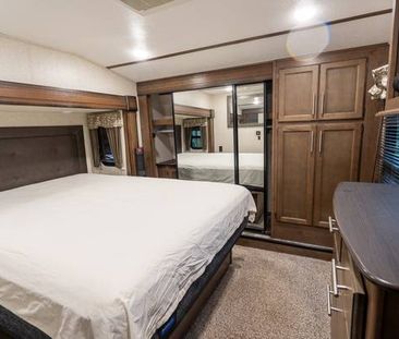 High end RV for rent - Photo 3