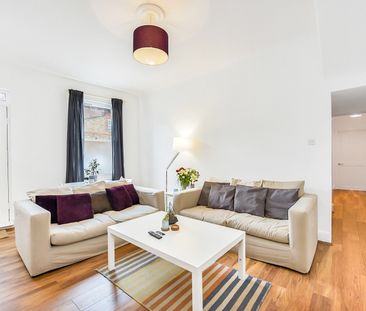 2 Bed Flat, Franciscan Road, SW17 - Photo 3