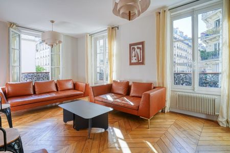 Charmant appartement rénové 4 chambres - Sèvres-Babylone - Photo 4