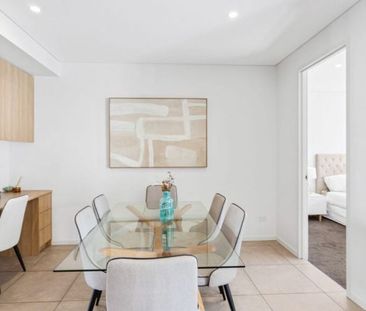 Furnished three bedroom located in the immaculate Genesis! - Photo 4