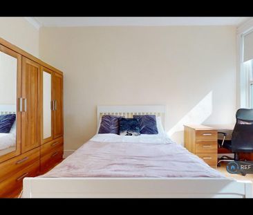 5 bedroom terraced house to rent - Photo 3