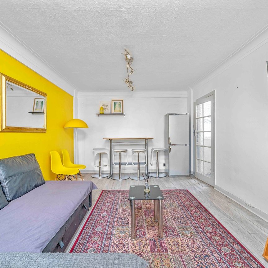 1 Bed Flat, Park West, W2 - Photo 1