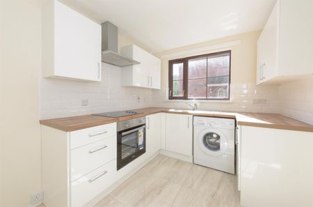 4 Sycamore Grove, Belfast, BT4 2RB - Photo 5