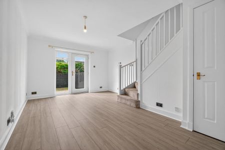 2 bedroom semi-detached house to rent - Photo 2