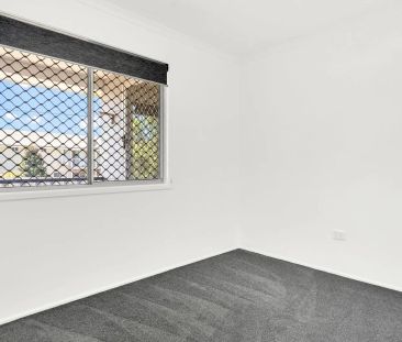 Perfectly Priced, Positioned & Presented - Photo 4