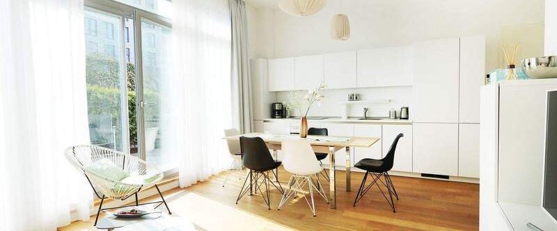 925 | Sonnige Erdgeschosswohnung mit großzügiger Terrasse in zentraler Lage in Mitte - Photo 1