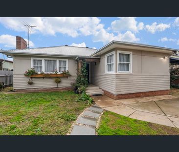 15 Tarakan Avenue, Ashmont, NSW 2650 - Photo 5
