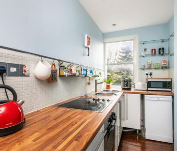 2 bedroom flat to rent - Photo 5