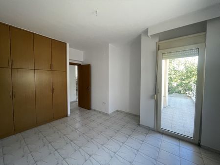 Μονοκατοικία 210 τ.μ. προς ενοικίαση - Photo 3