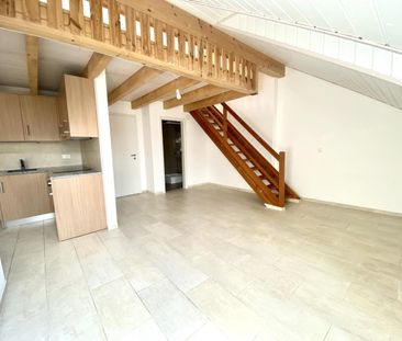 Studio avec mezzanine au centre d'Orbe - Foto 3