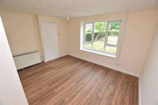 Hereford, Herefordshire, HR4 - Photo 1