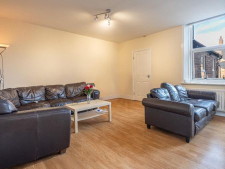 4 bedroom maisonette to rent - Photo 2