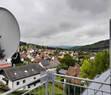 Tolle großzügig gestaltete 2 Zimmer Wohnung in 94078 Freyung Waldki... - Photo 2