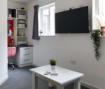 Studio to rent - Photo 6