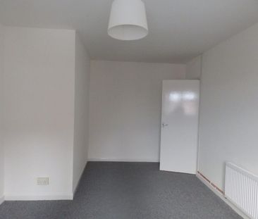 2 bedroom House To Let Total Size: 1034 SQ FT - Photo 4