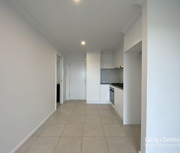 Modern One Bedroom Granny Flat | Detached | Perfect Location - Photo 2