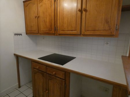 Location Appartement 1 pièce 36m² BEAUNE 21200 - Photo 4